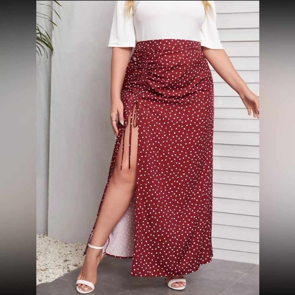 Plus Size Skirt with Slit